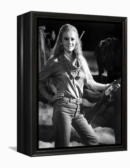 Les Voleurs by Trains THE TRAIN ROBBERS by BurtKennedy with Ann-Margret, 1973 (b/w photo)-null-Framed Stretched Canvas