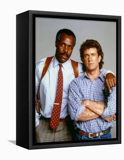 LETHAL WEAPON, 1987 directed by RICHARD DONNER Danny Glover and Mel Gibson (photo)-null-Framed Stretched Canvas