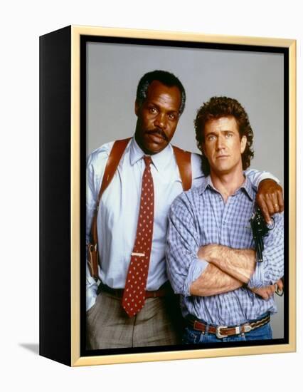 LETHAL WEAPON, 1987 directed by RICHARD DONNER Danny Glover and Mel Gibson (photo)-null-Framed Stretched Canvas