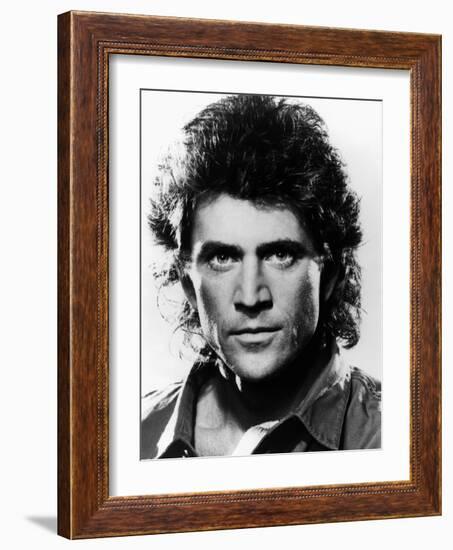 LETHAL WEAPON, 1987 directed by RICHARD DONNER Mel Gibson (b/w photo)-null-Framed Photo