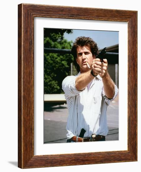 LETHAL WEAPON, 1987 directed by RICHARD DONNER Mel Gibson (photo)-null-Framed Photo