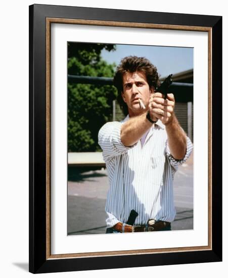 LETHAL WEAPON, 1987 directed by RICHARD DONNER Mel Gibson (photo)-null-Framed Photo