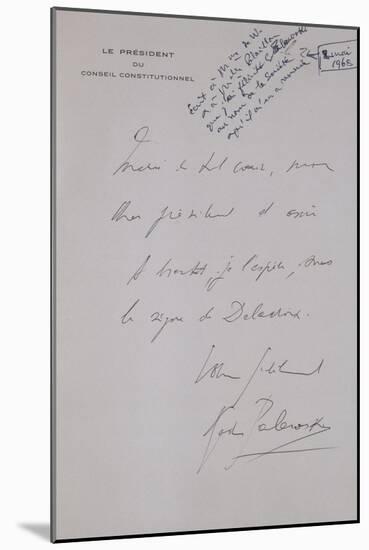 Lettre-autographe signée Gaston Palewski à Raymond Laurent : Il adresse ses remerciements à-null-Mounted Giclee Print