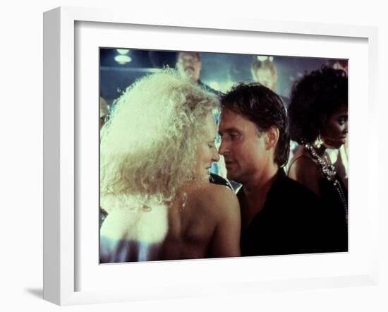 Liaison fatale Fatal attraction by Adrian Lyne with Glenn Close and Michael Douglas, 1987 (photo)-null-Framed Photo