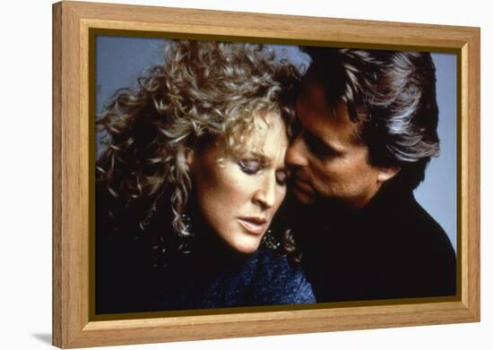 Liaison fatale Fatal attraction by Adrian Lyne with Glenn Close and Michael Douglas, 1987 (photo)-null-Framed Stretched Canvas