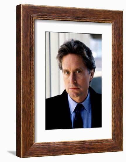 Liaison fatale Fatal attraction by Adrian Lyne with Michael Douglas, 1987 (photo)-null-Framed Photo