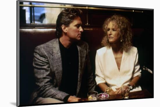 Liaison fatale Fatal attraction by Adrian Lyne with Michael Douglas and Glenn Close, 1987 (photo)-null-Mounted Photo