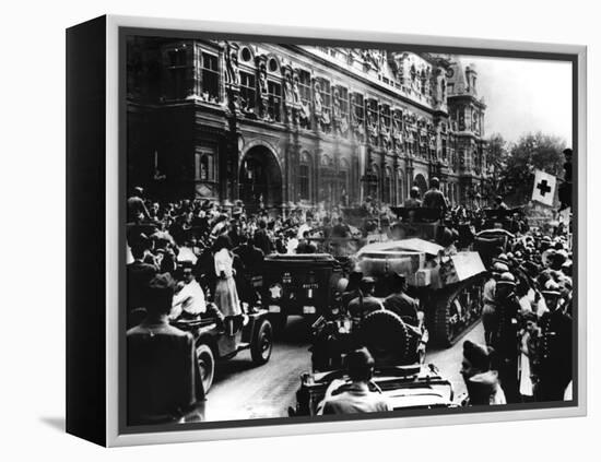 Liberation of Paris, 25 August 1944-null-Framed Premier Image Canvas