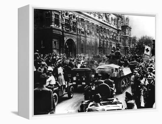 Liberation of Paris, 25 August 1944-null-Framed Premier Image Canvas