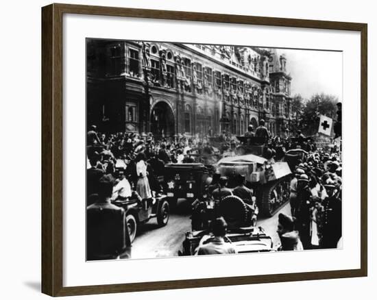 Liberation of Paris, 25 August 1944-null-Framed Photographic Print