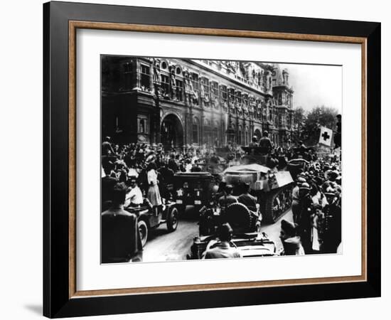 Liberation of Paris, 25 August 1944-null-Framed Photographic Print