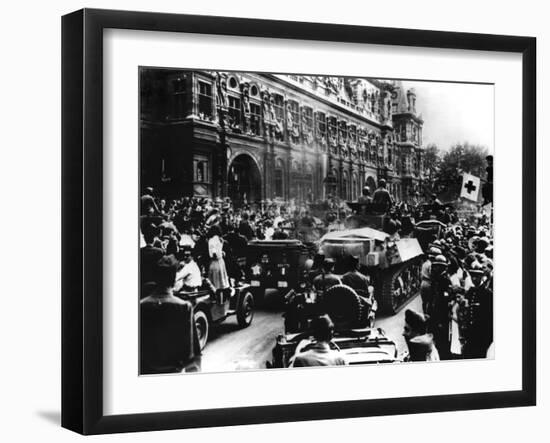Liberation of Paris, 25 August 1944-null-Framed Photographic Print