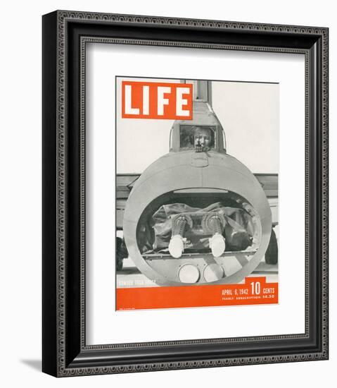 LIFE Bomber Taks Force 1942-null-Framed Premium Giclee Print