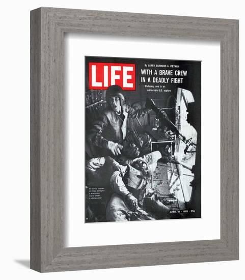 LIFE Brave Helicopter Crew-null-Framed Premium Giclee Print