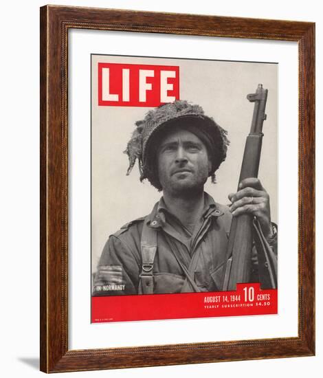 LIFE GI in Normandy 1944-null-Framed Art Print