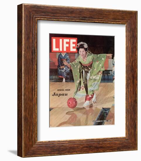 LIFE Kimono Lady - Japan 1964-null-Framed Art Print