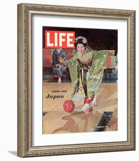 LIFE Kimono Lady - Japan 1964-null-Framed Art Print