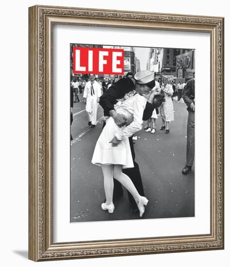 LIFE VJ Day Soldier Kissing girl-null-Framed Premium Giclee Print