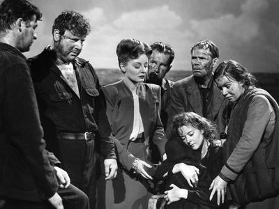 Lifeboat by Alfred Hitchcock, 1944 Photo | Art.com