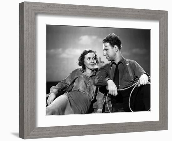 Lifeboat by Alfred Hitchcock with Mary anderson and Hume Cronyn, 1944 (b/w photo)-null-Framed Photo