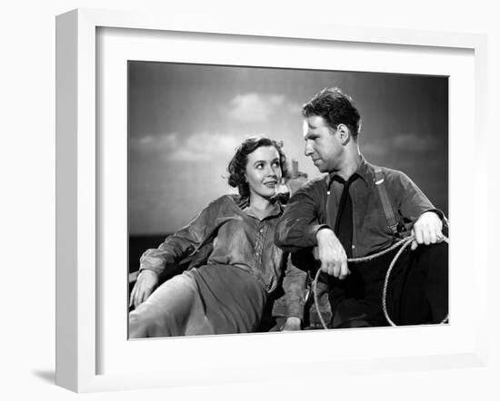 Lifeboat by Alfred Hitchcock with Mary anderson and Hume Cronyn, 1944 (b/w photo)-null-Framed Photo