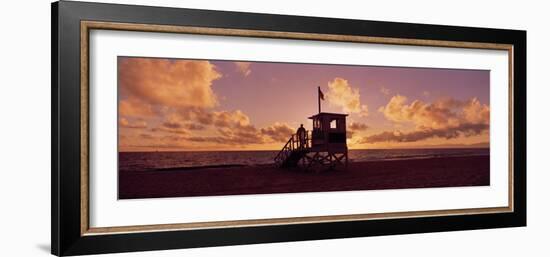 Lifeguard Hut on the Beach, 22nd St. Lifeguard Station, Redondo Beach, California, USA-null-Framed Photographic Print