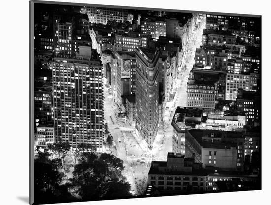 Lifestyle Instant, Flatiron Building by Nigth, Black and White Photography, Manhattan, NYC, US-Philippe Hugonnard-Mounted Photographic Print