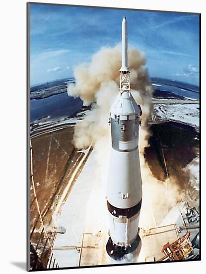 Lift Off of Apollo 11 Mission, with Neil Armstrong, Michael Collins, Edwin Buzz Aldrin, July 1969-null-Mounted Photo