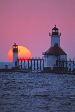 Lighthouse At Sunset St Joseph Michigan Usa Photographic Print Art Com