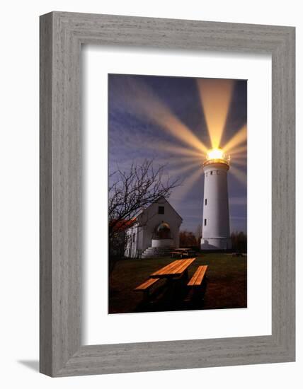 Lighthouse-null-Framed Photographic Print