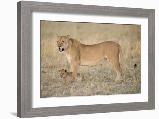 Lil Protection-Susann Parker-Framed Photographic Print