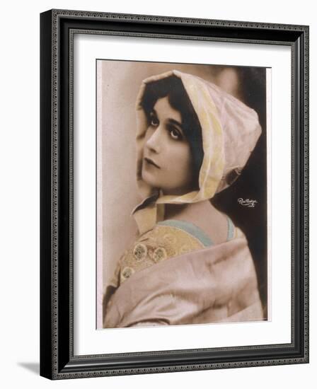 Lina Cavalieri Italian Singer Wearing a Bonnet-null-Framed Photographic Print