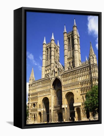Lincoln Cathedral, Lincoln, Lincolnshire, England-Steve Vidler-Framed Premier Image Canvas