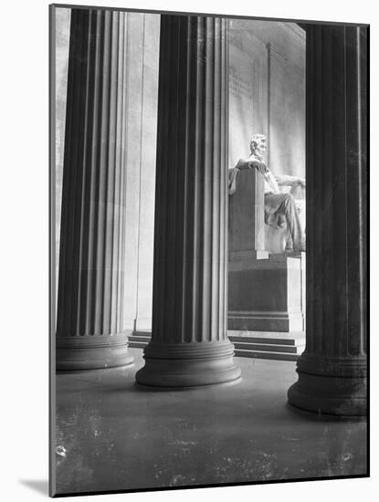 Lincoln Memorial-null-Mounted Photographic Print