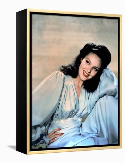 Linda Darnell dans les annees 40 in the 40's (photo)-null-Framed Stretched Canvas