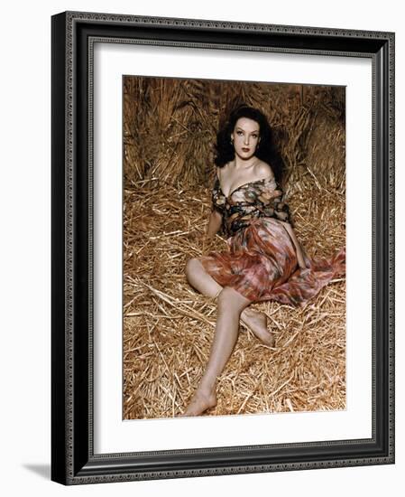 Linda Darnell (photo)-null-Framed Photo