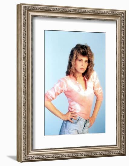 LINDA HAMILTON. "THE TERMINATOR" [1984], directed by JAMES CAMERON.-null-Framed Photographic Print