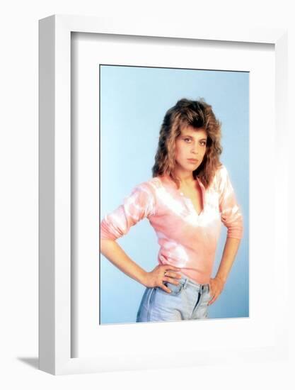 LINDA HAMILTON. "THE TERMINATOR" [1984], directed by JAMES CAMERON.-null-Framed Photographic Print