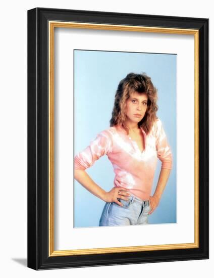 LINDA HAMILTON. "THE TERMINATOR" [1984], directed by JAMES CAMERON.-null-Framed Photographic Print