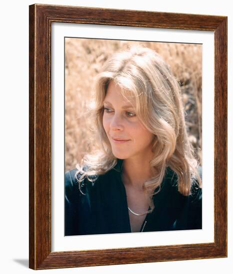 Lindsay Wagner - The Bionic Woman-null-Framed Photo