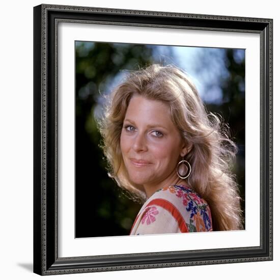 Lindsay Wagner-null-Framed Photo