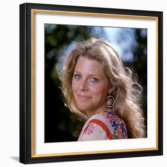 Lindsay Wagner-null-Framed Photo