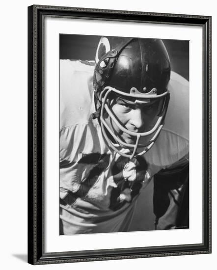 Linebacker for the Bears Dick Butkus-Bill Eppridge-Framed Premium Photographic Print