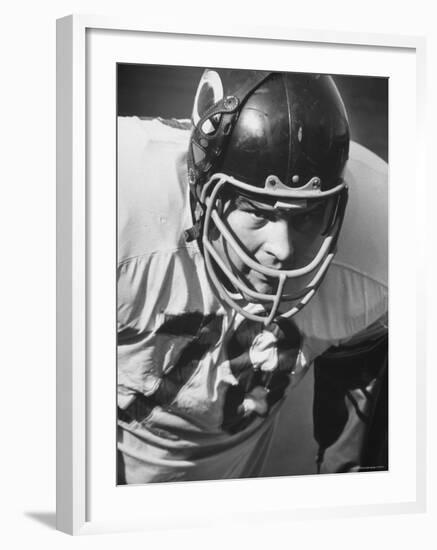 Linebacker for the Bears Dick Butkus-Bill Eppridge-Framed Premium Photographic Print