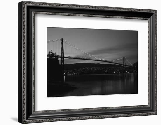 Lions Gate Bridge, Burrard Inlet, Vancouver, British Columbia-Paul Souders-Framed Photographic Print