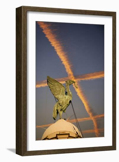 Liver Bird on Royal Liver Building, Liverpool, Merseyside, England, UK-Paul McMullin-Framed Photo