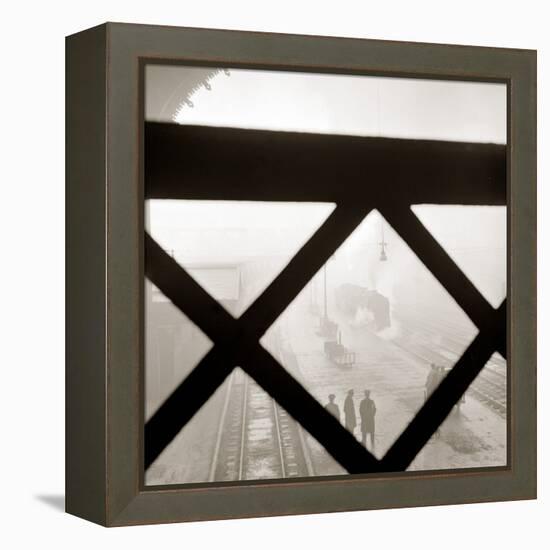 Liverpool Street Station in London-null-Framed Premier Image Canvas