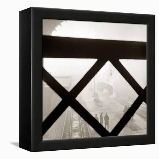 Liverpool Street Station in London-null-Framed Premier Image Canvas