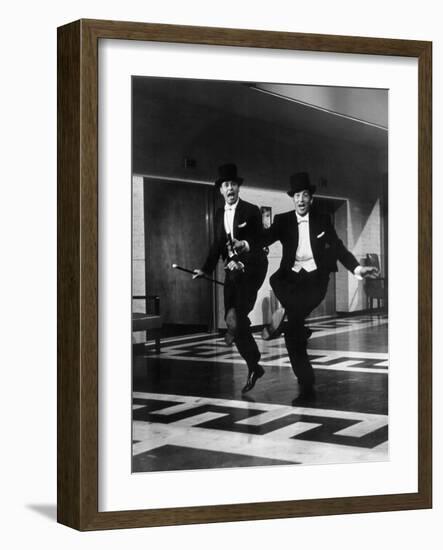 Living It Up, Jerry Lewis, Dean Martin, 1954-null-Framed Photo