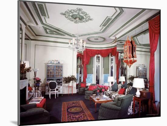 Living Room of the Vertes Suite, Decorated by Lady Mendl, at the Plaza Hotel-Dmitri Kessel-Mounted Photographic Print